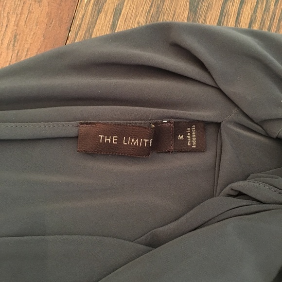 The LIMITED Shirt - Picture 5 of 8